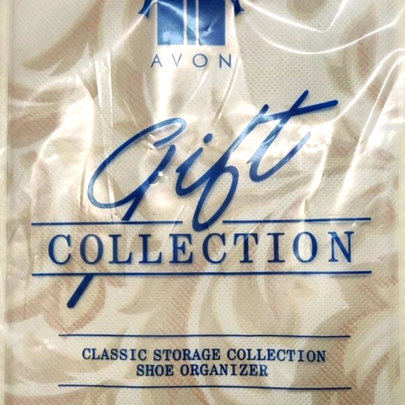 AVON Gift Collection Classic Storage Collection 4 Different Pieces, Brand NEW - Picture 3 of 12